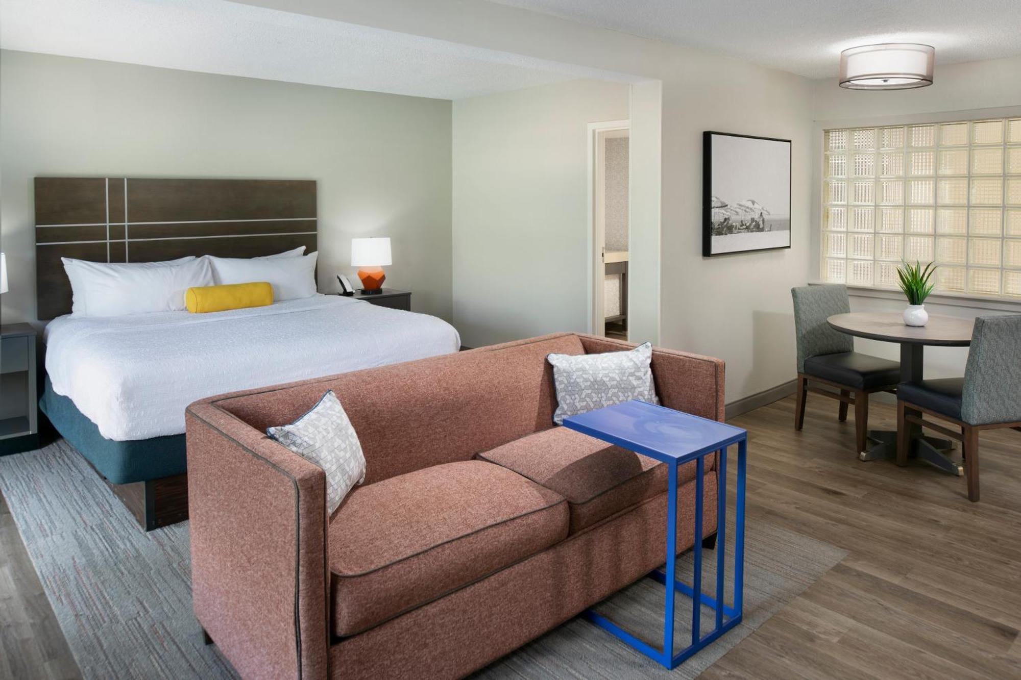 Hampton Northwood Hotel