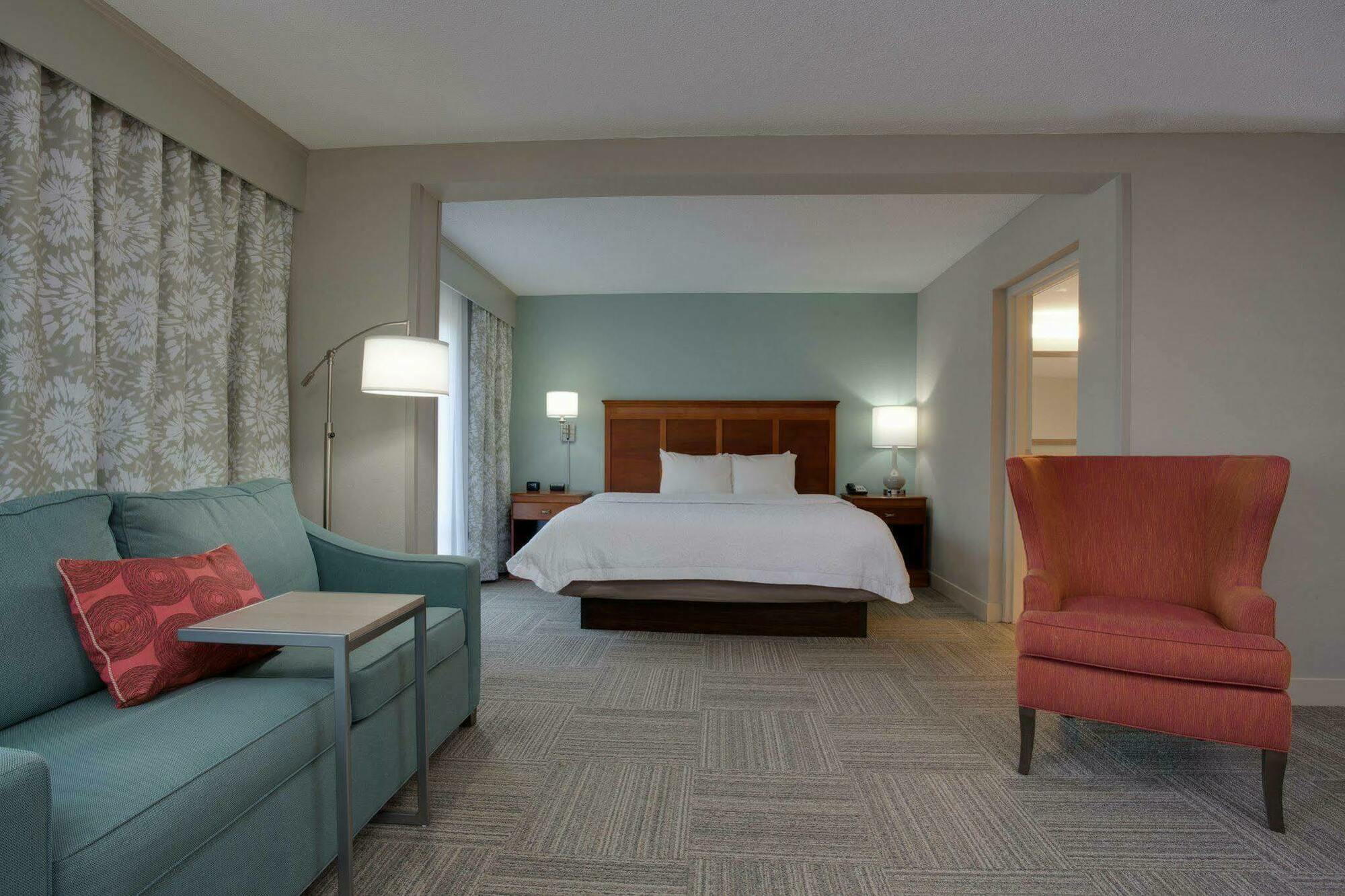 Hampton Northwood Hotel 3*