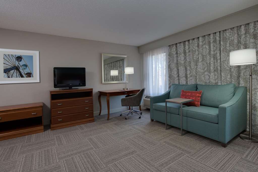 Hampton Northwood Hotel